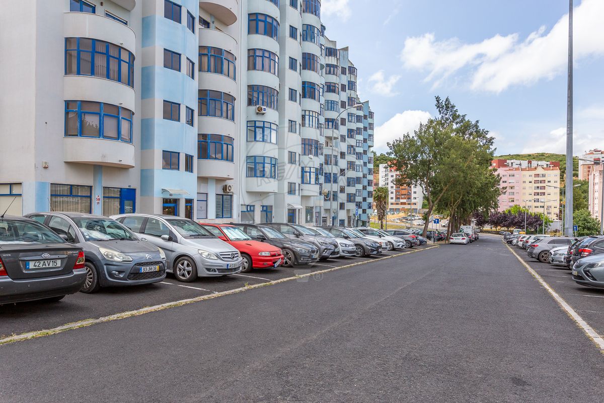 listing 120611343-220 picture-0
