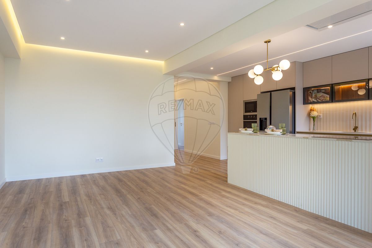 listing 120611343-220 picture-0