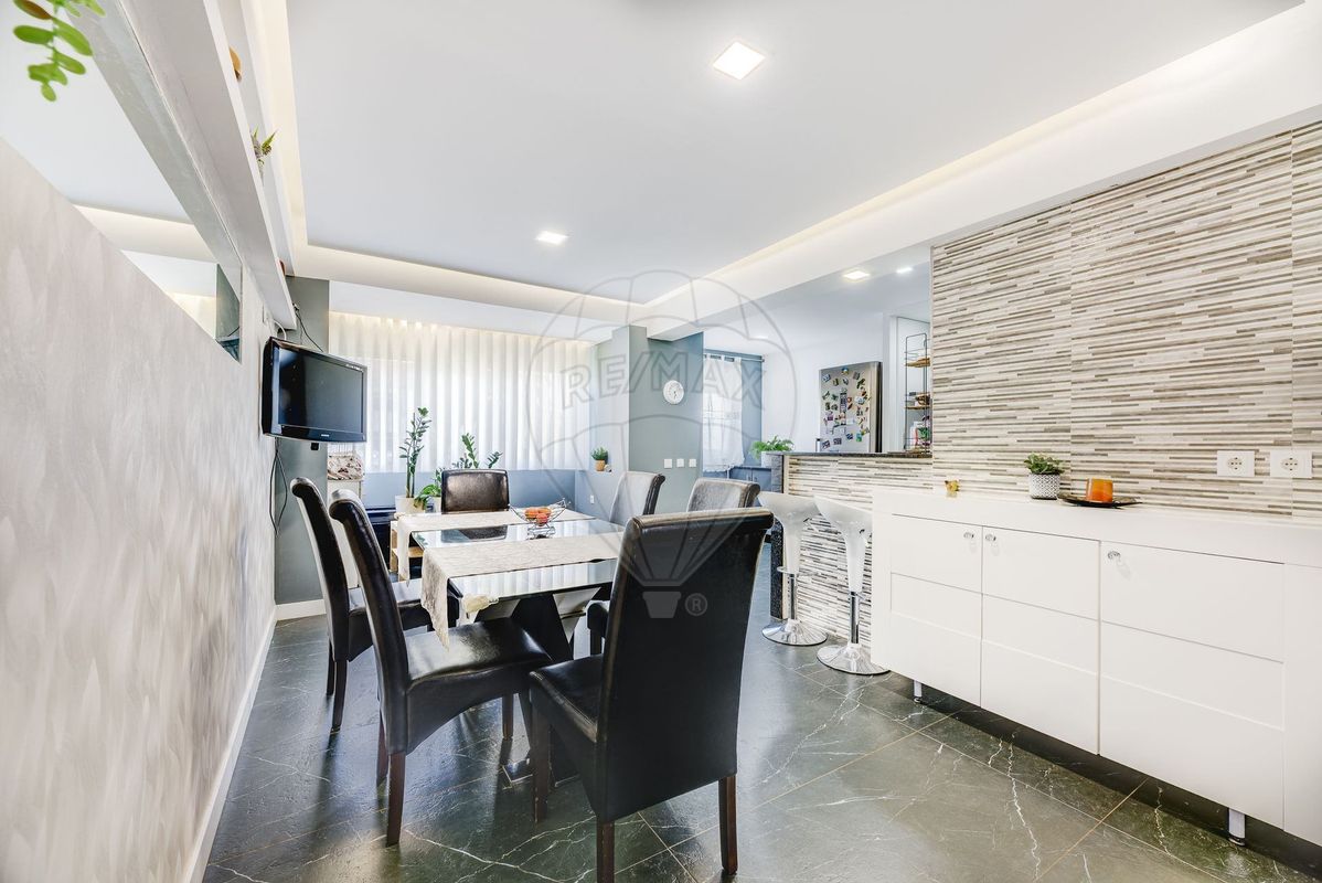 listing 120612824-3 picture-0