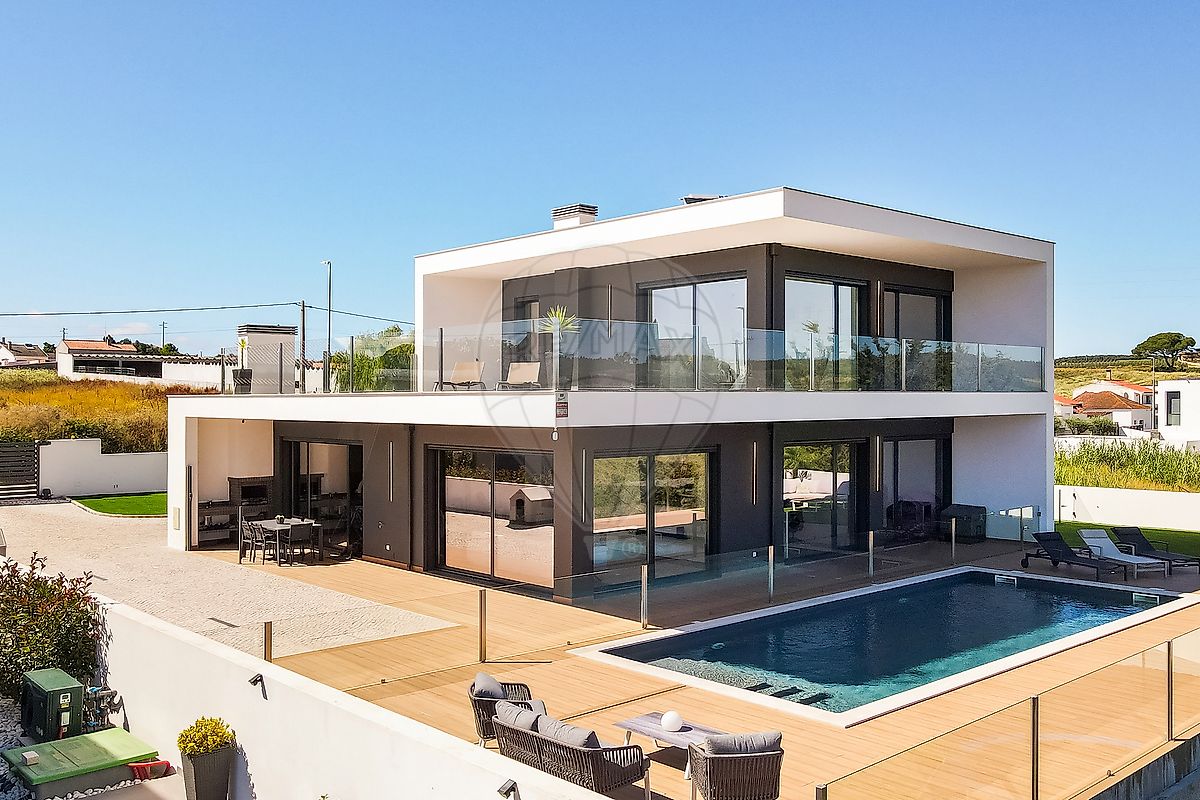 Moradia T4 para venda