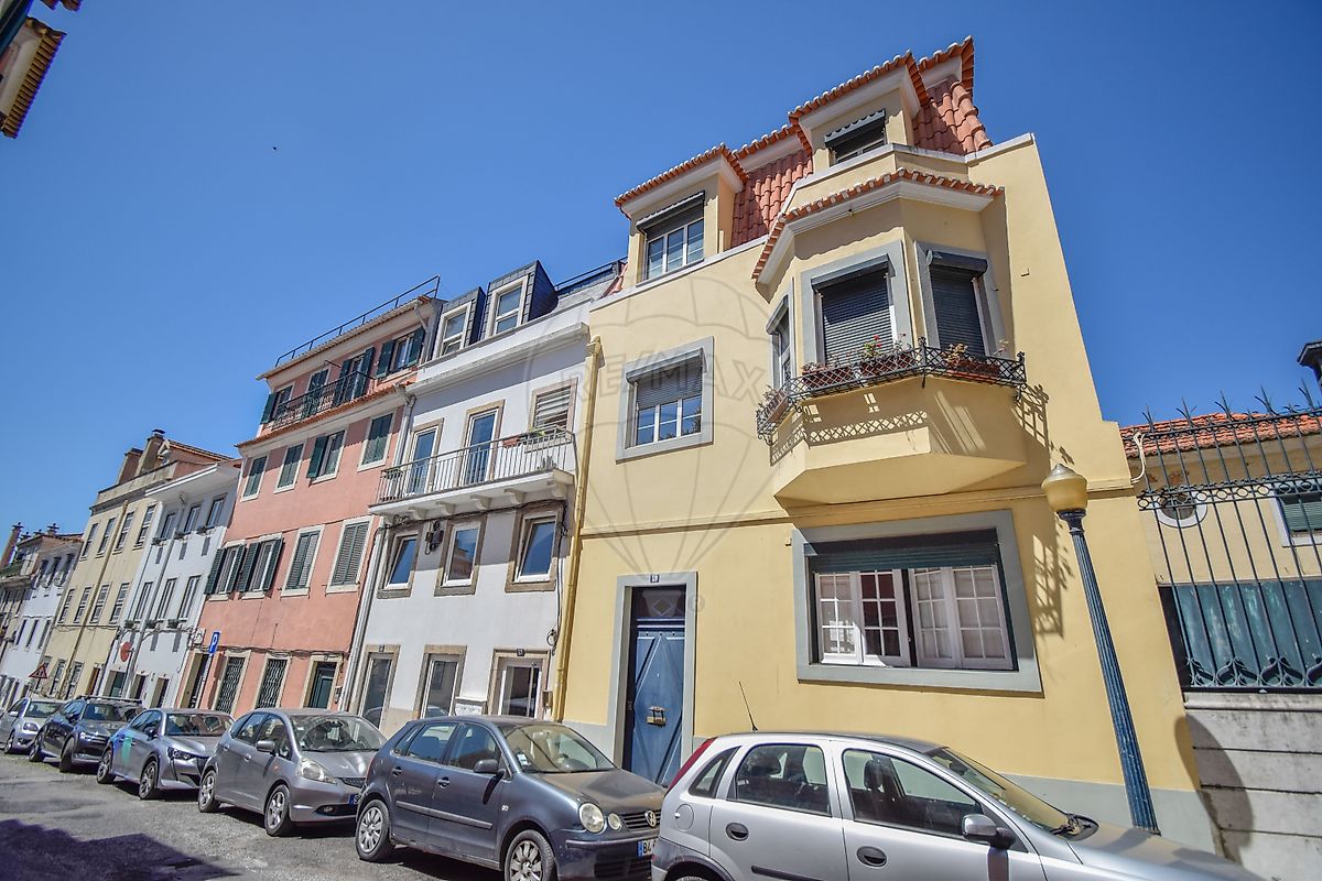 Apartamento T6 à venda em Lisboa