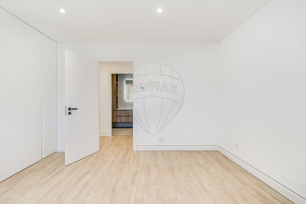 listing 120612676-30 picture-0