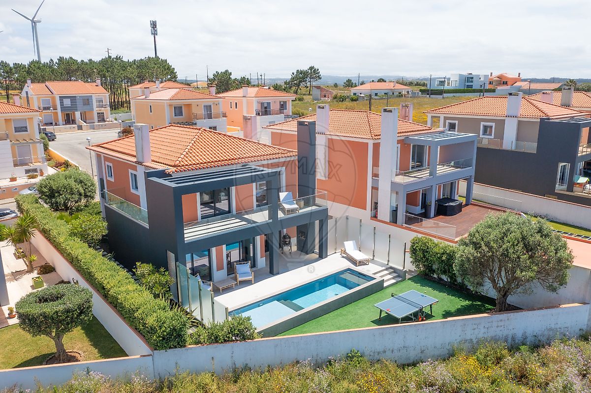 Moradia T4 para venda