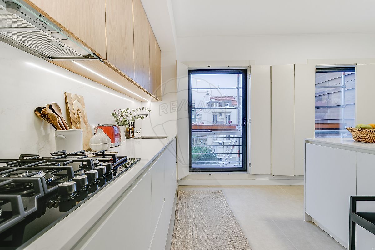 Apartamento T4 à venda em Estrela, Lisboa — foto 4