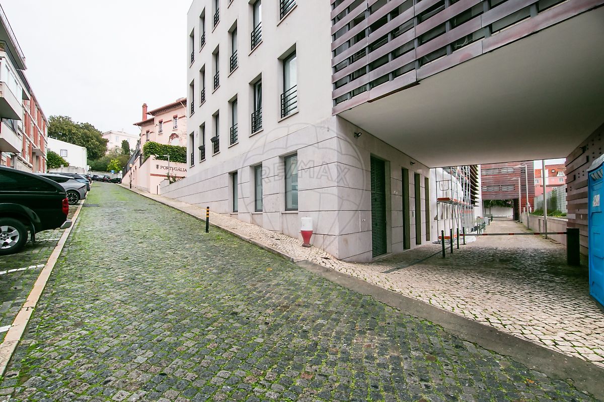 Apartamento T4 à venda em Estrela, Lisboa — foto 2
