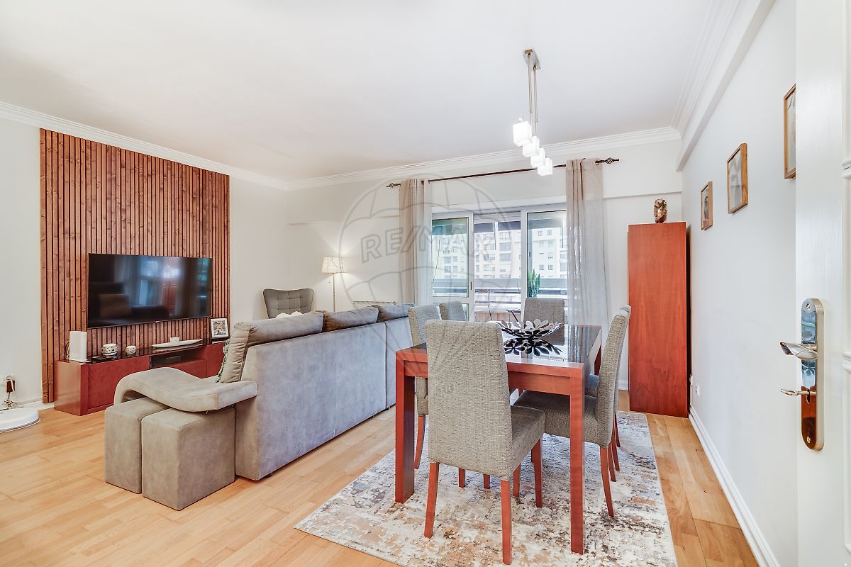 Apartamento T2 à venda em Sintra