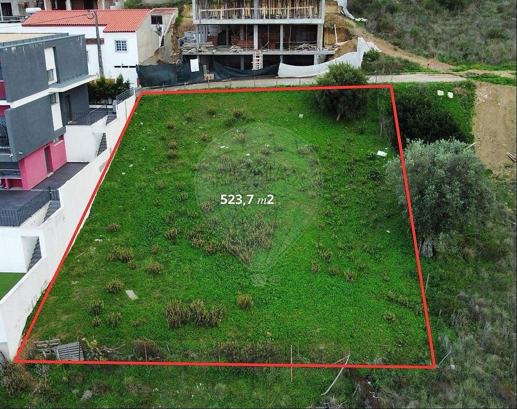 Terreno à venda em Vila Franca de Xira