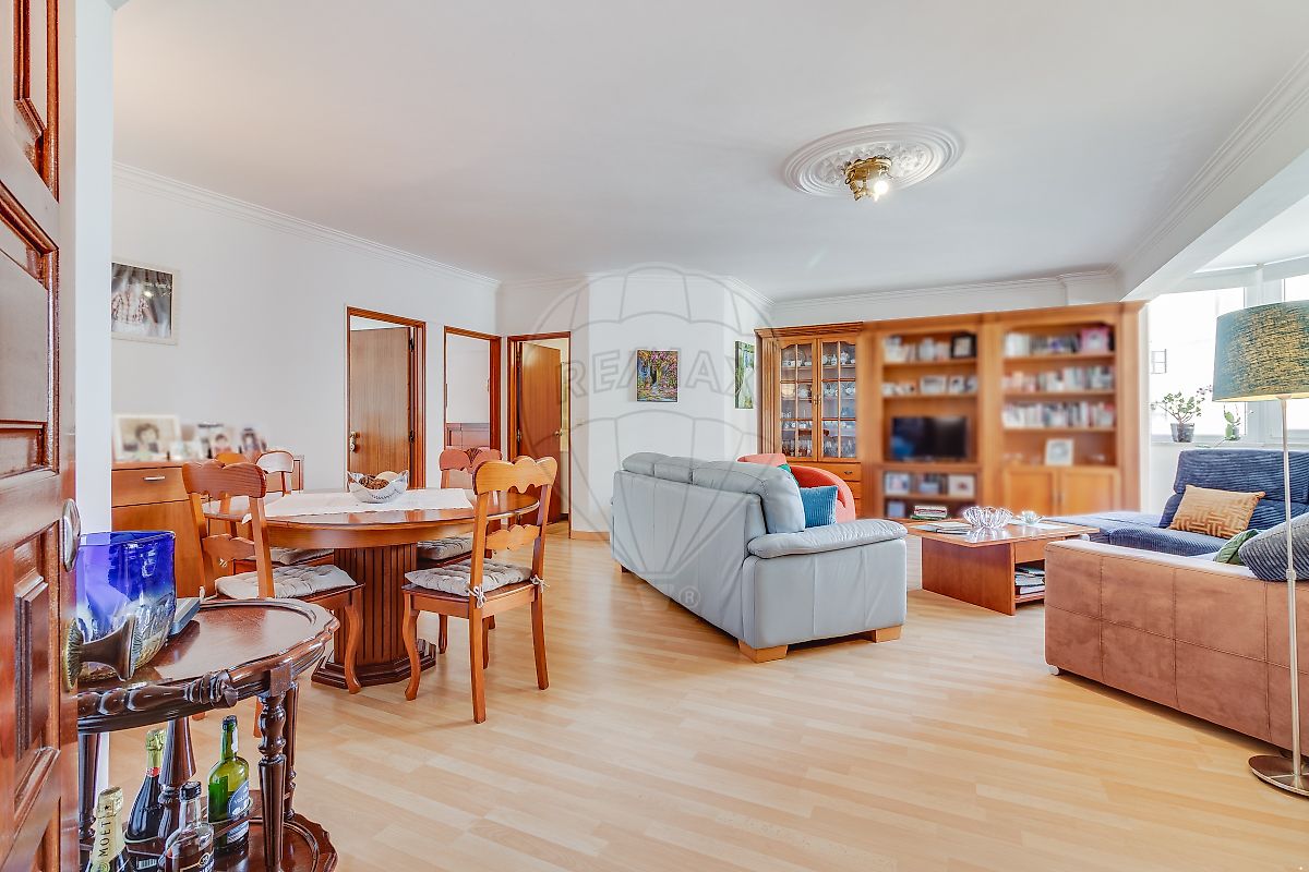 Apartamento T2 à venda em Sintra