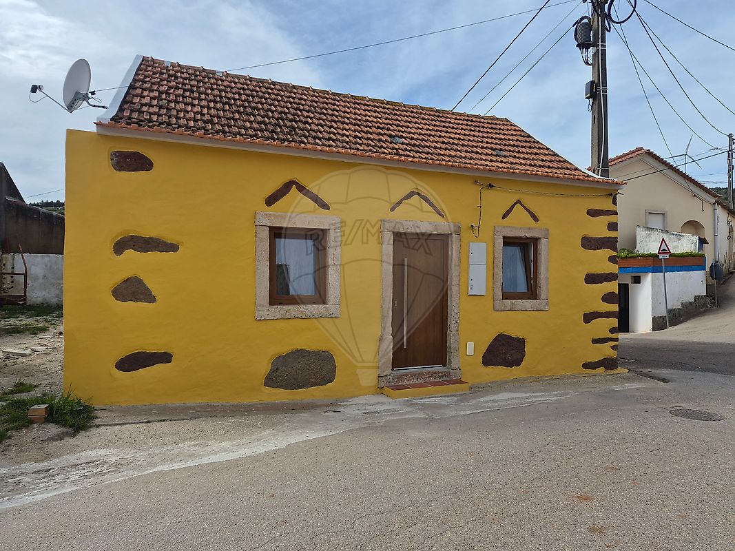 Moradia T1 à venda em Cadaval