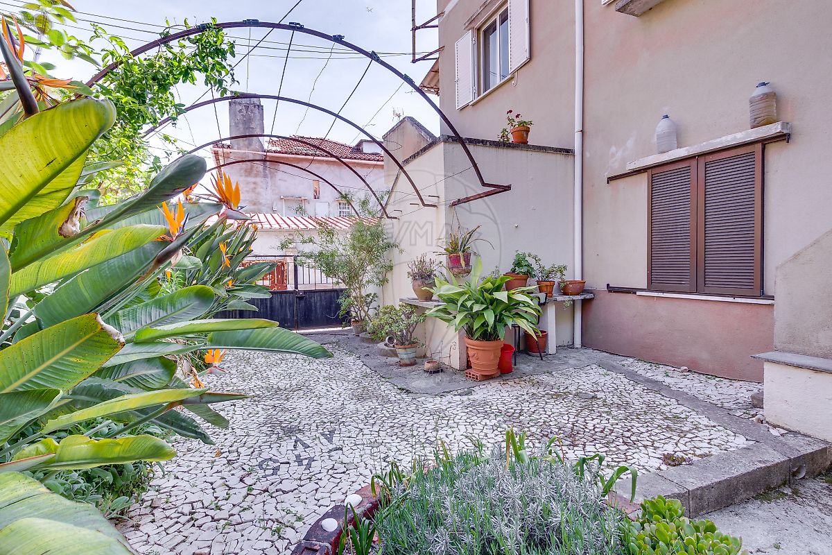 Apartamento T4 à venda em Lisboa