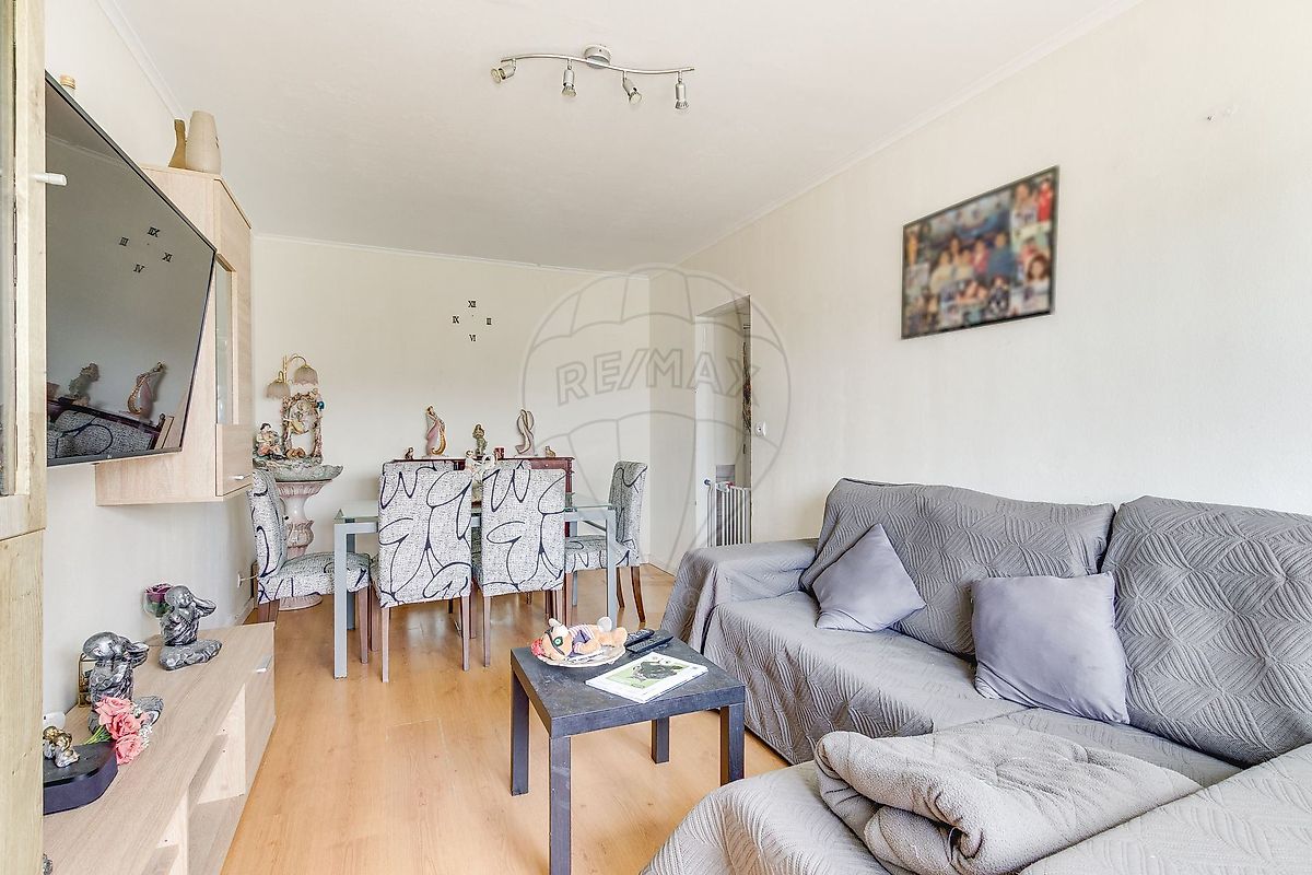 Apartamento T4 à venda em Loures