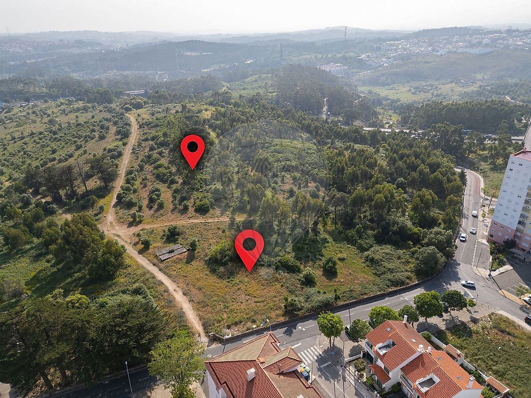 Terreno à venda em Amadora