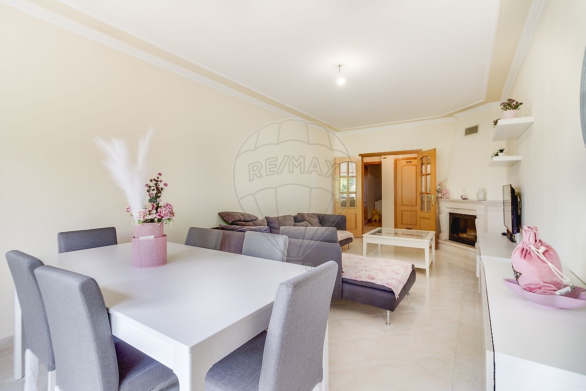 Apartamento T3 à venda em Vila Franca de Xira