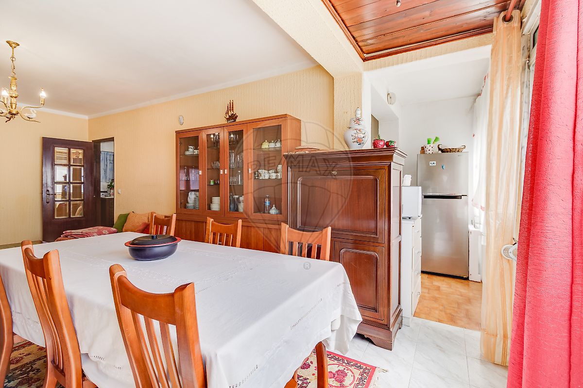 Apartamento T3 à venda em Montijo