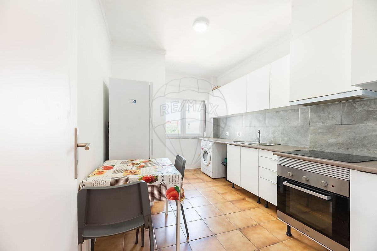 Apartamento T2 à venda em Odivelas