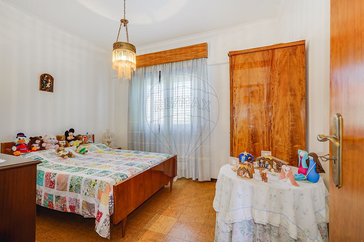 Moradia T4 à venda em Carnaxide e Queijas, Oeiras — foto 24