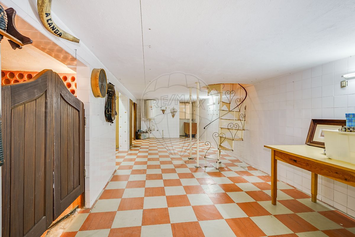 Moradia T4 à venda em Carnaxide e Queijas, Oeiras — foto 33
