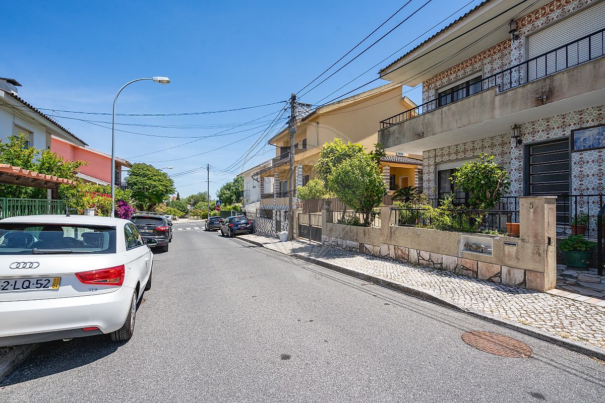 Moradia T4 à venda em Carnaxide e Queijas, Oeiras — foto 37