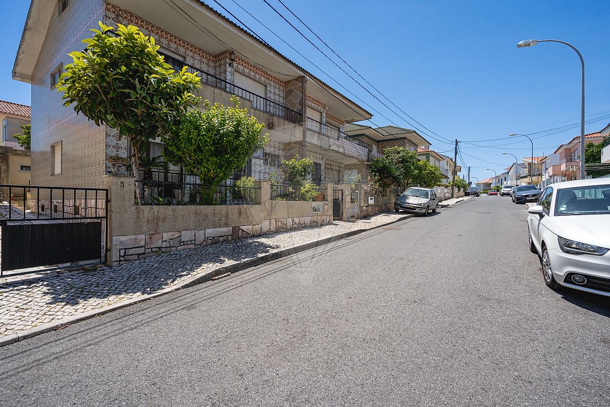 Moradia T4 à venda em Carnaxide e Queijas, Oeiras — foto 35