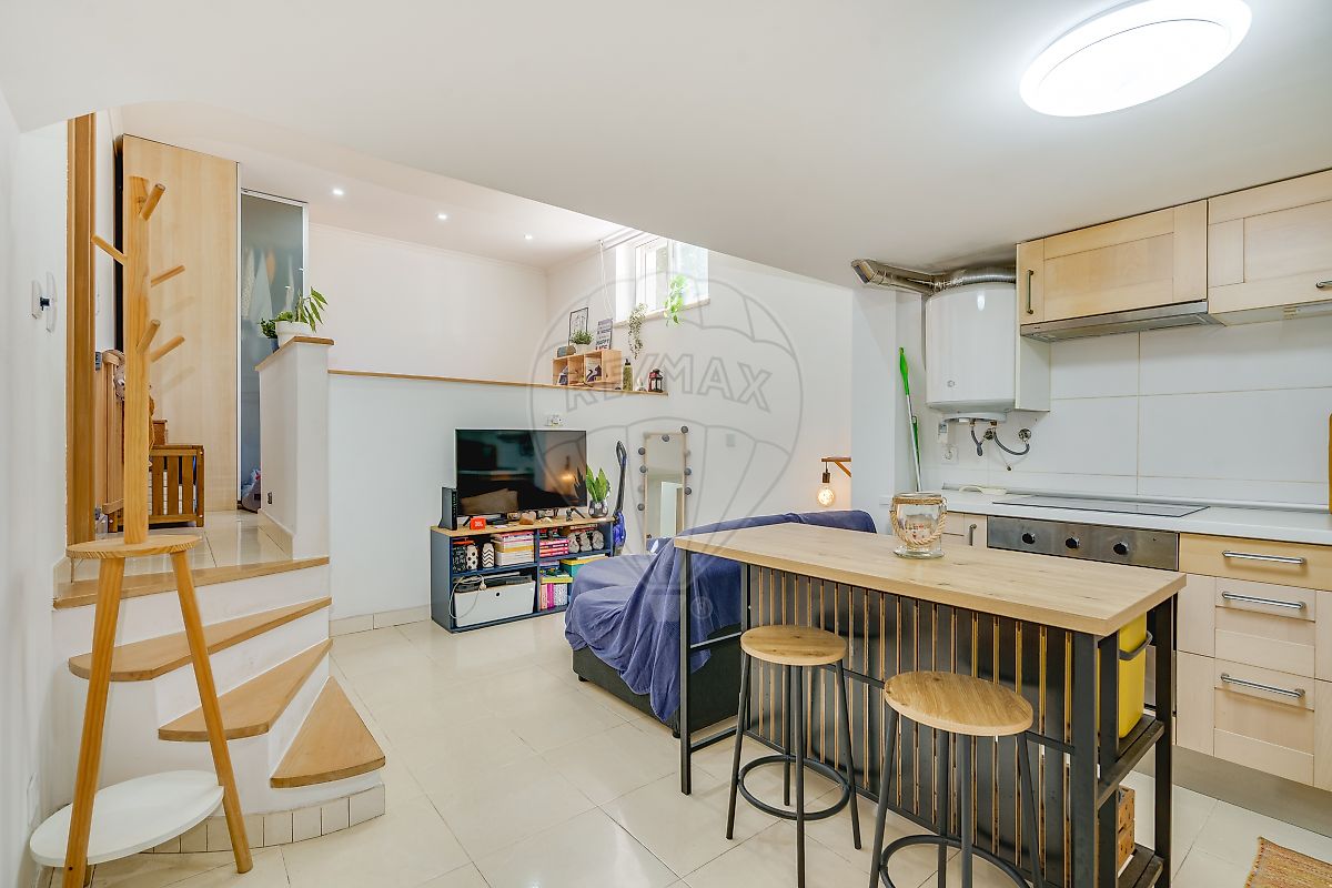 Apartamento - Santa Iria de Azoia, São João da Talha e Bobadela, Loures, Lisboa
