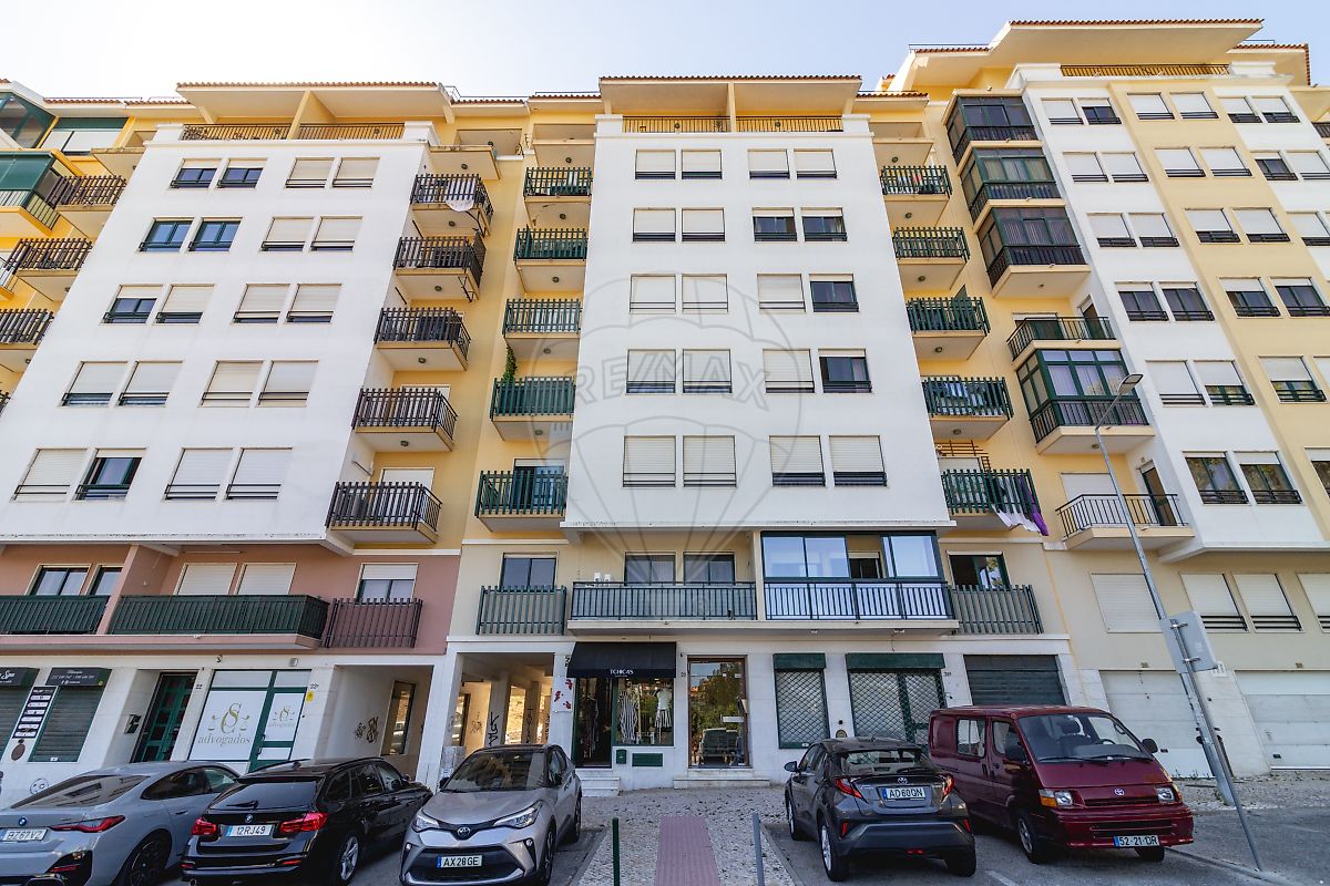 Apartamento T2 à venda em Sintra