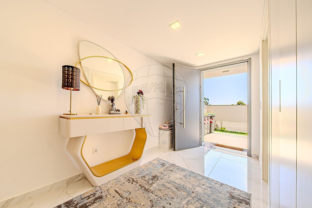 Apartamento T3 à venda em Loures