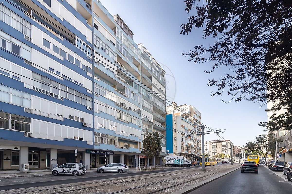 Apartamento T3 para arrendar em Almada