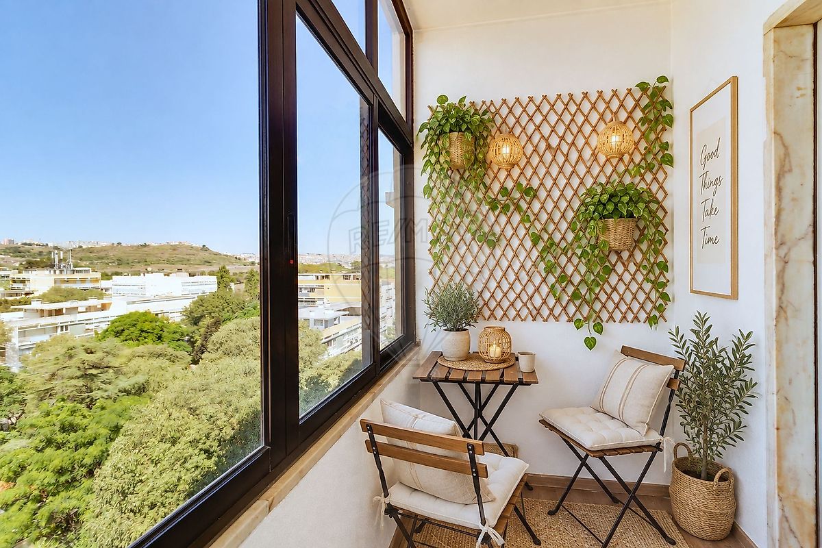 Apartamento T2 à venda em Amadora