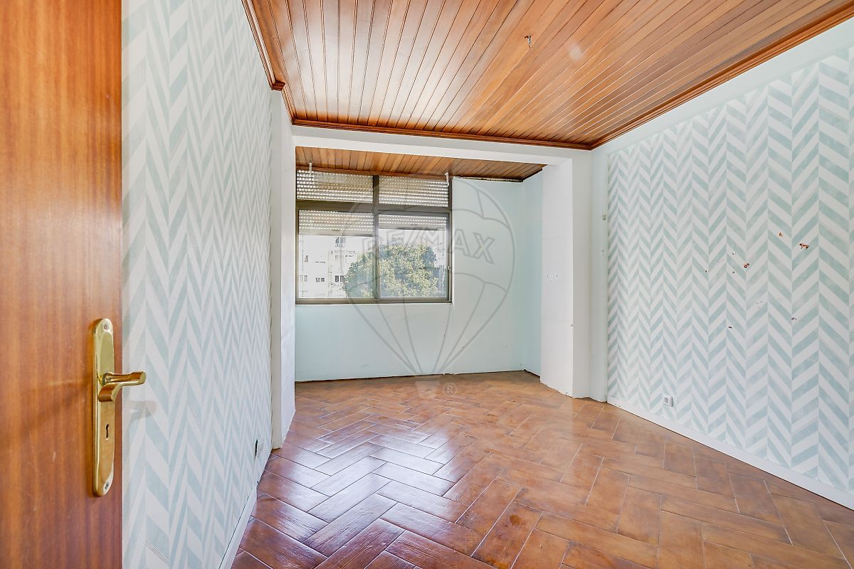Apartamento T1 à venda em Amadora