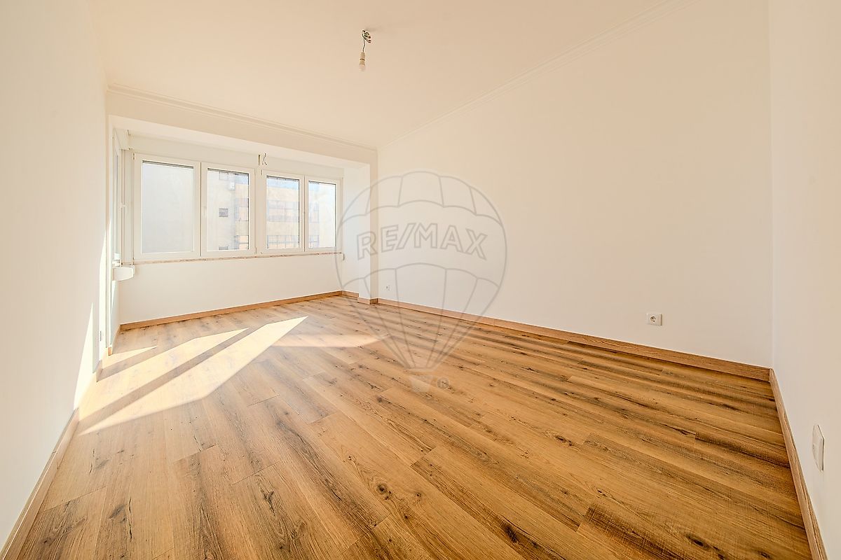 Apartamento T2 à venda em Odivelas
