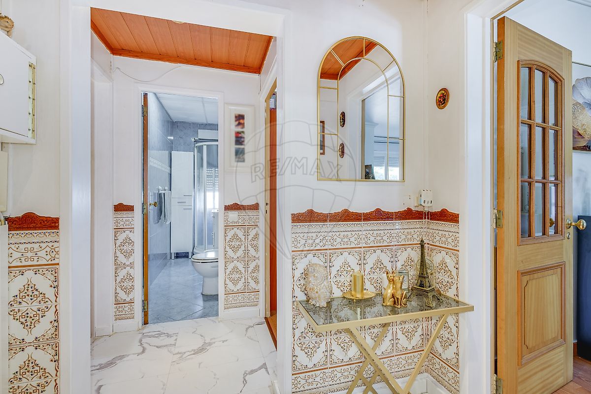 Apartamento T3 à venda em Santo António dos Cavaleiros e Frielas, Loures — foto 13