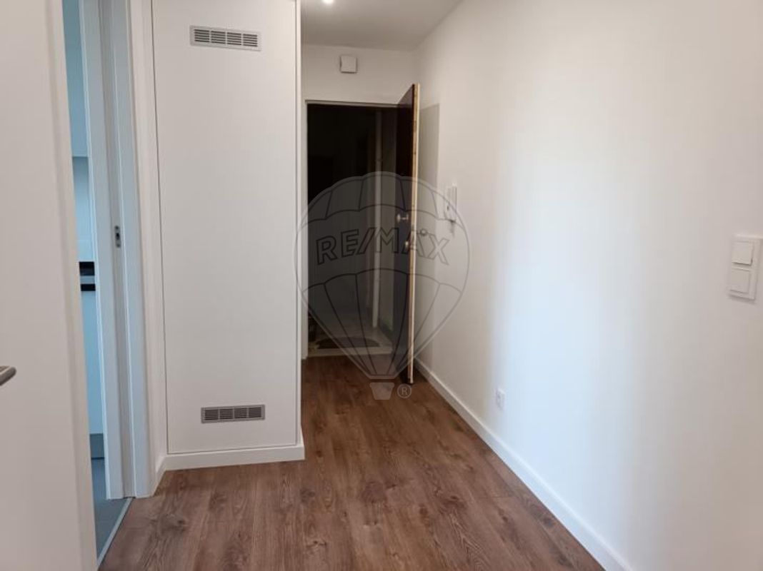 listing 120631147-82 picture-0