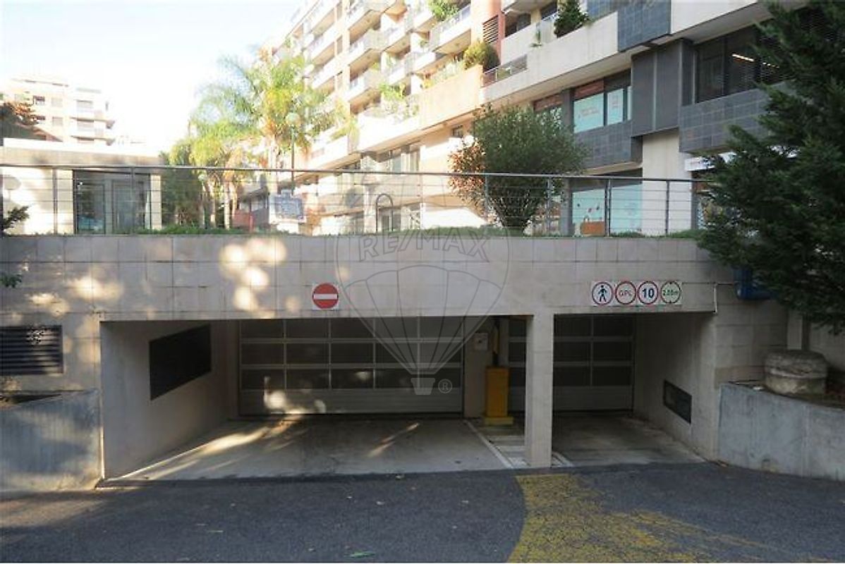 Apartamento T0 em Algés, Linda-a-Velha e Cruz Quebrada-Dafundo 3