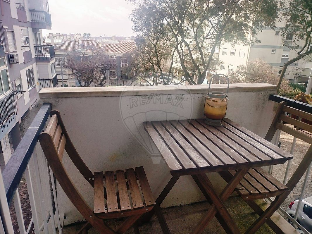 Apartamento T2 à venda em Oeiras