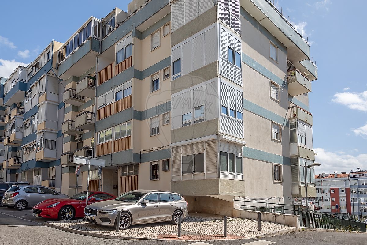 Apartamento T5 à venda em Oeiras