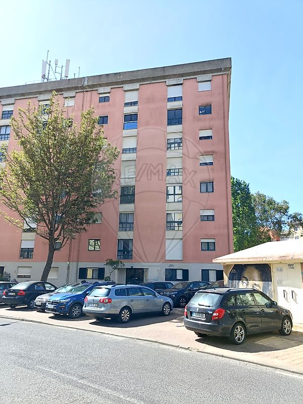 Apartamento T2 à venda em Sintra