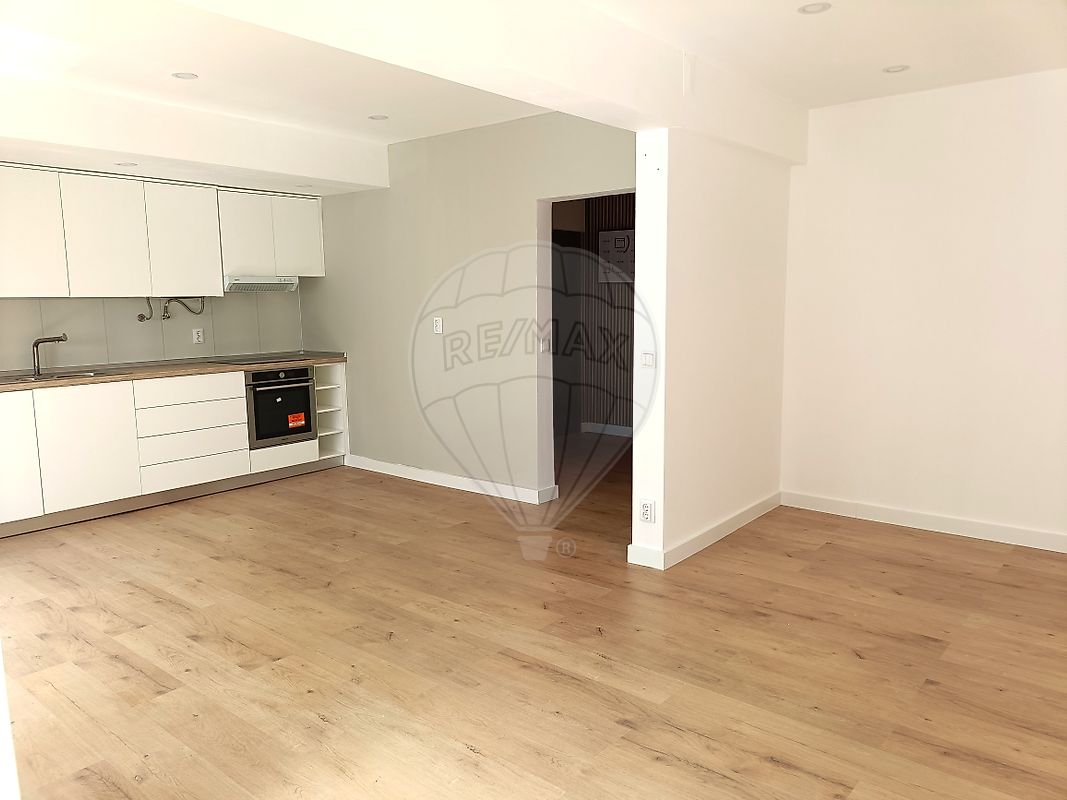 Apartamento T2 - Castanheira do Ribatejo e Cachoeiras, Vila Franca de Xira, Lisboa