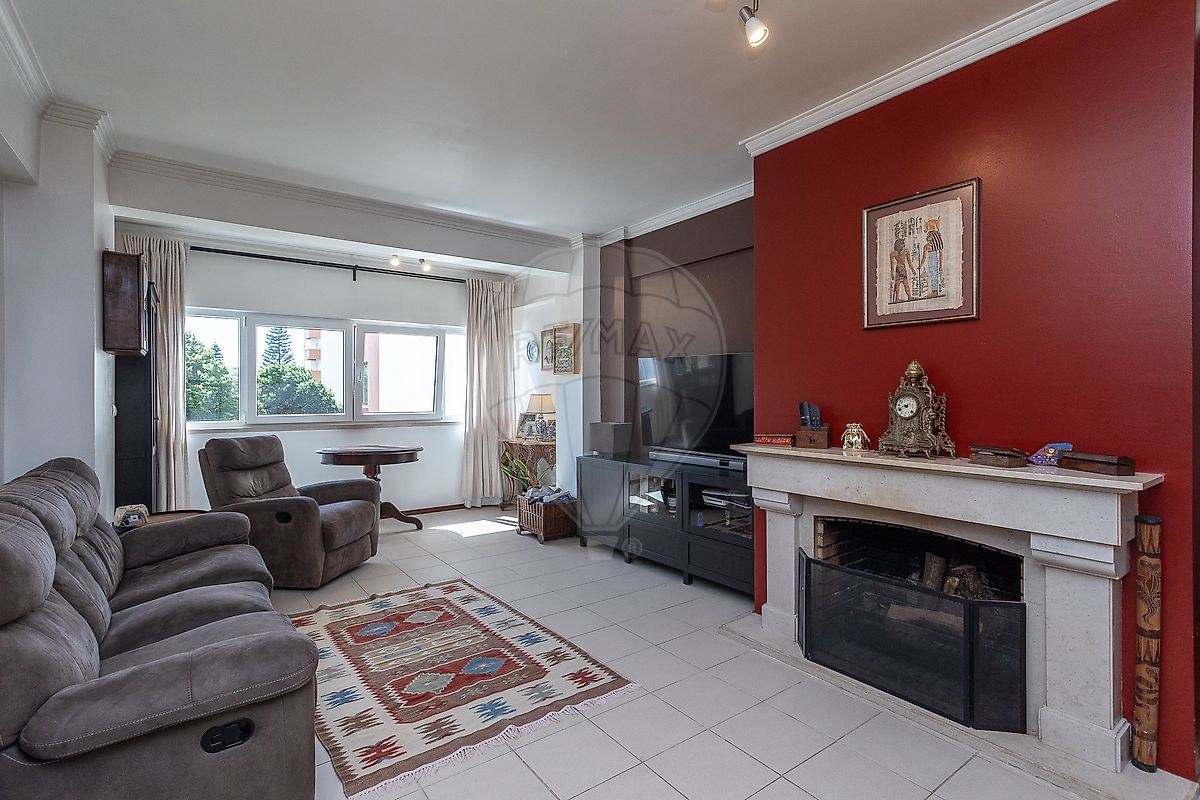 Apartamento T2 à venda em Oeiras