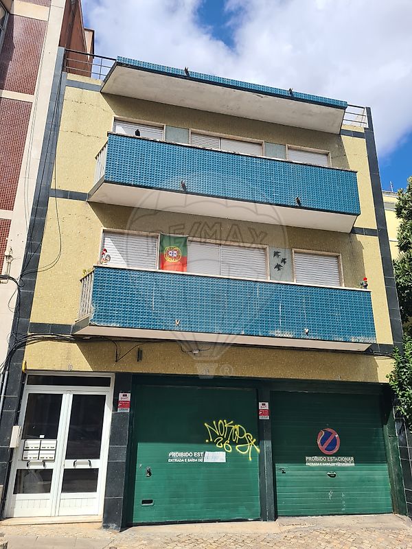 Garagem para arrendar em Lisboa