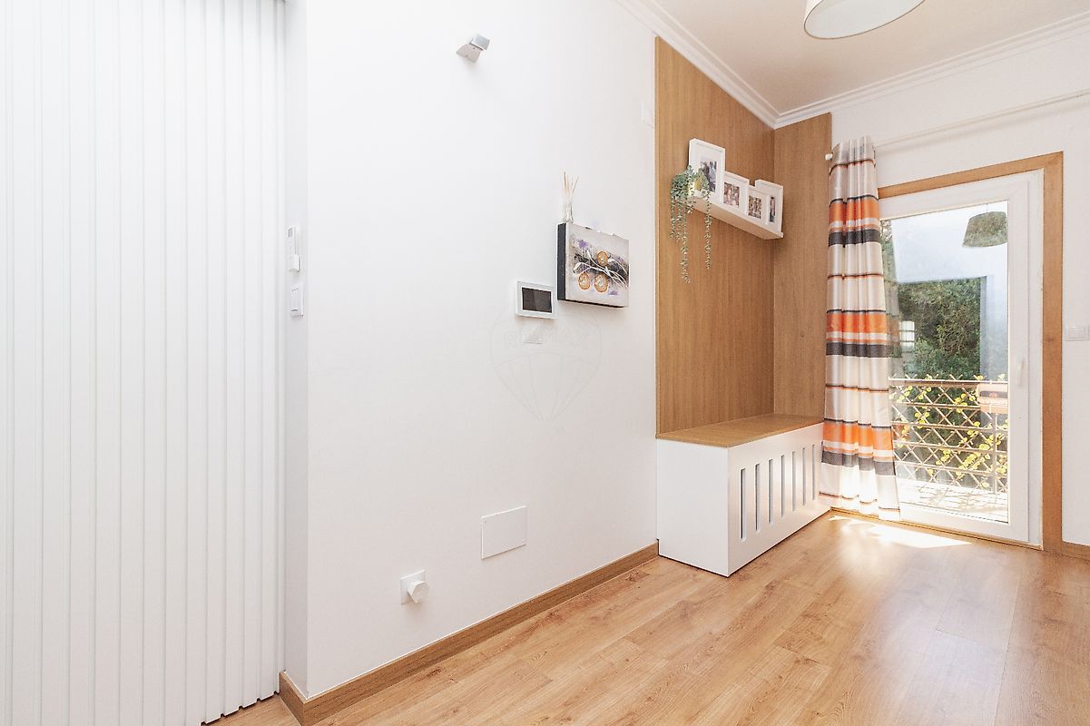 listing 120681028-2045 picture-0