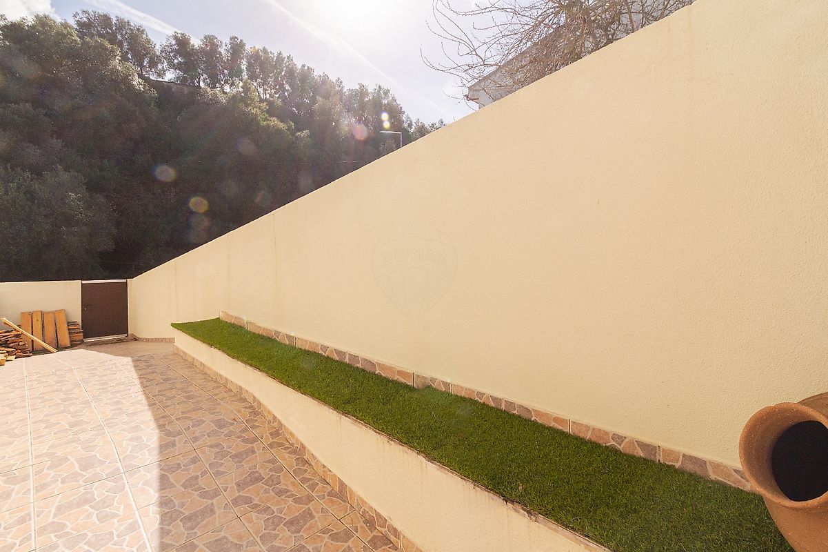 listing 120681028-2045 picture-0