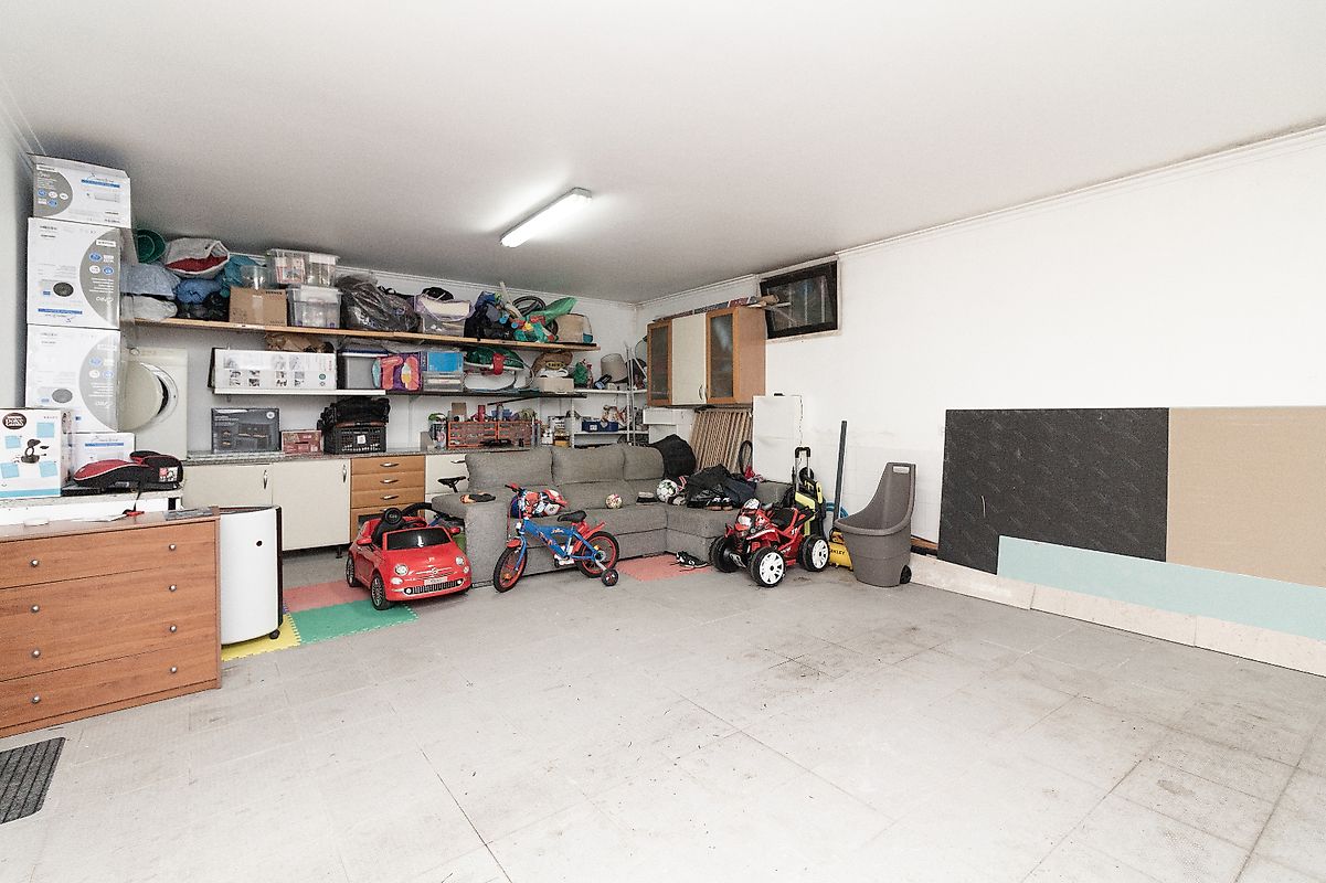 listing 120681028-2045 picture-0