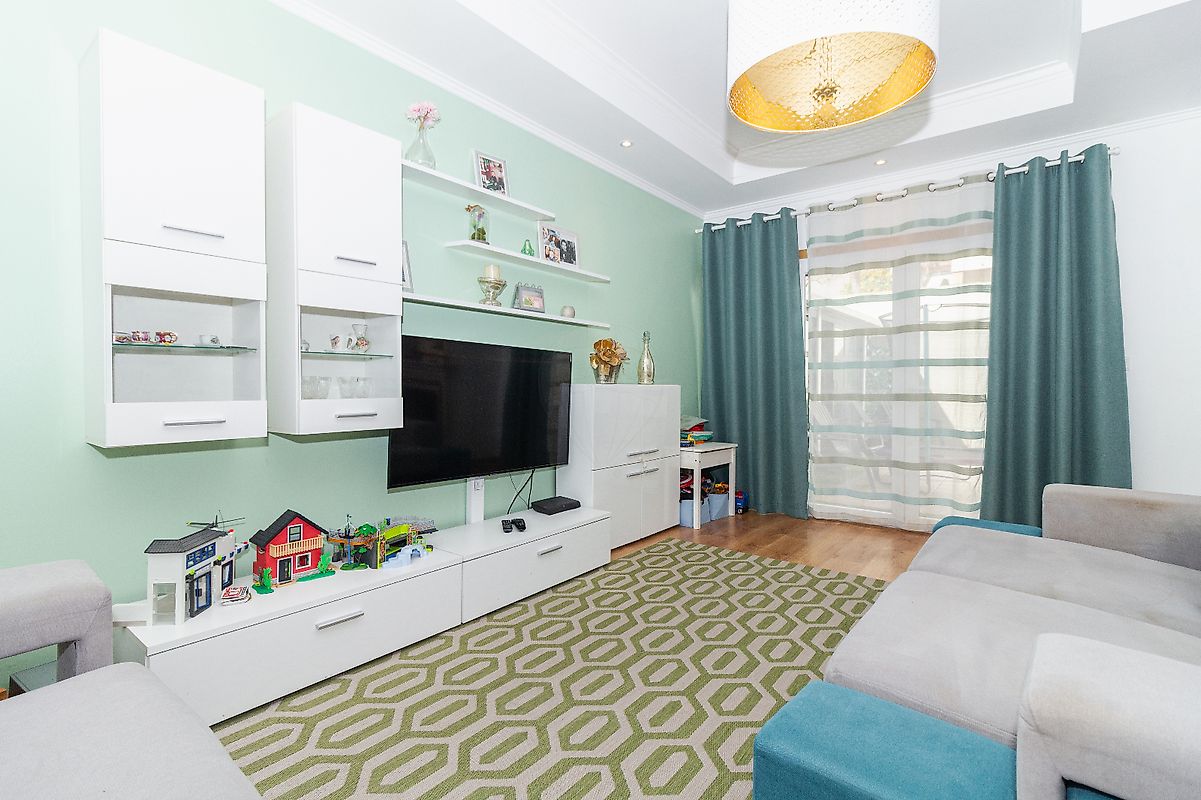 listing 120681028-2045 picture-0