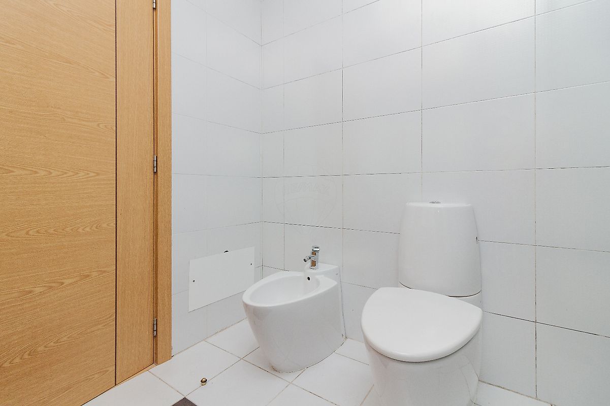 listing 120681028-2045 picture-0