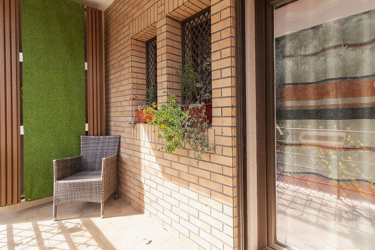 listing 120681028-2045 picture-0