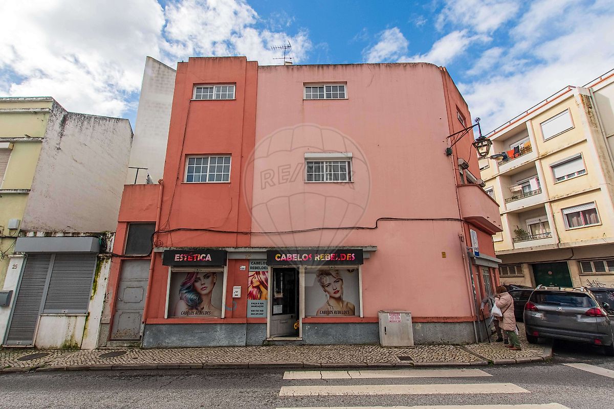 Prédio T14 à venda em Vila Franca de Xira