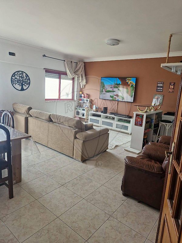 Apartamento T3 à venda em Alenquer