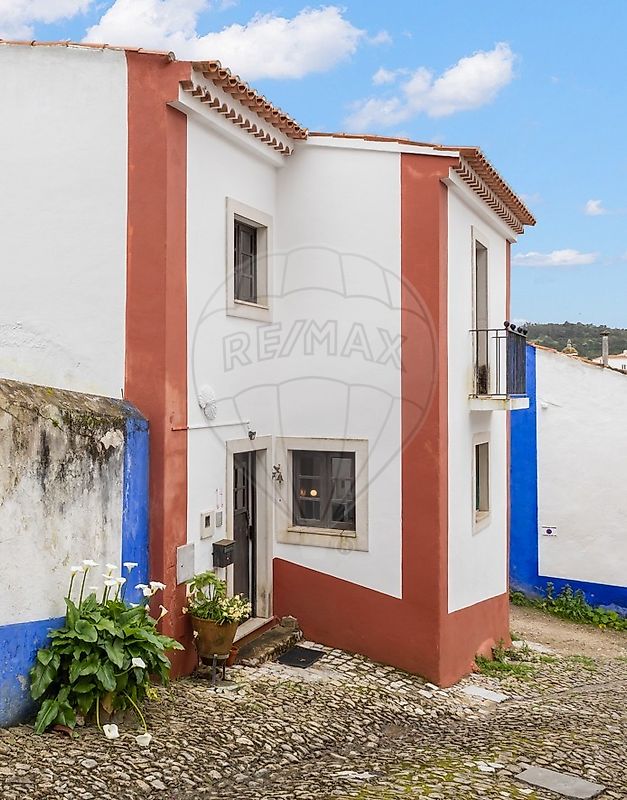 Moradia T2 à venda em Óbidos