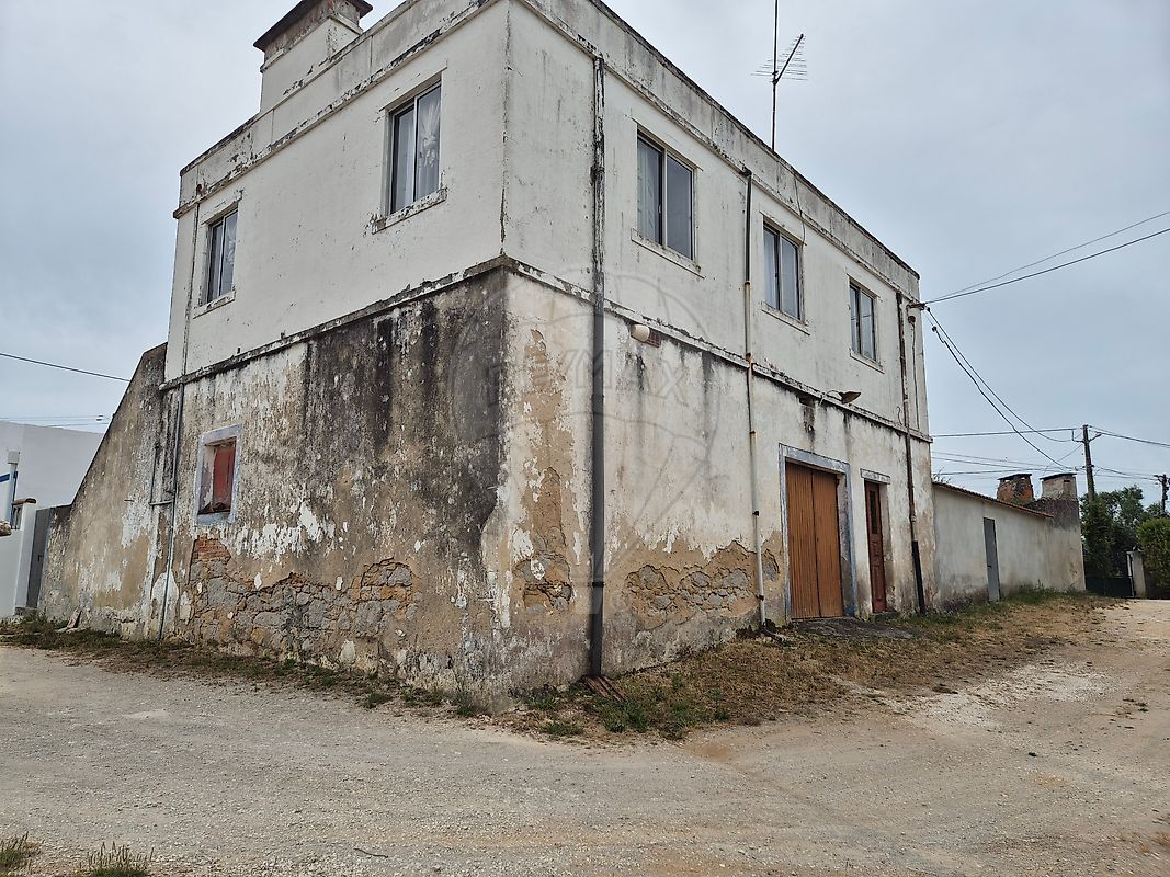 Moradia T3 à venda em Caldas da Rainha