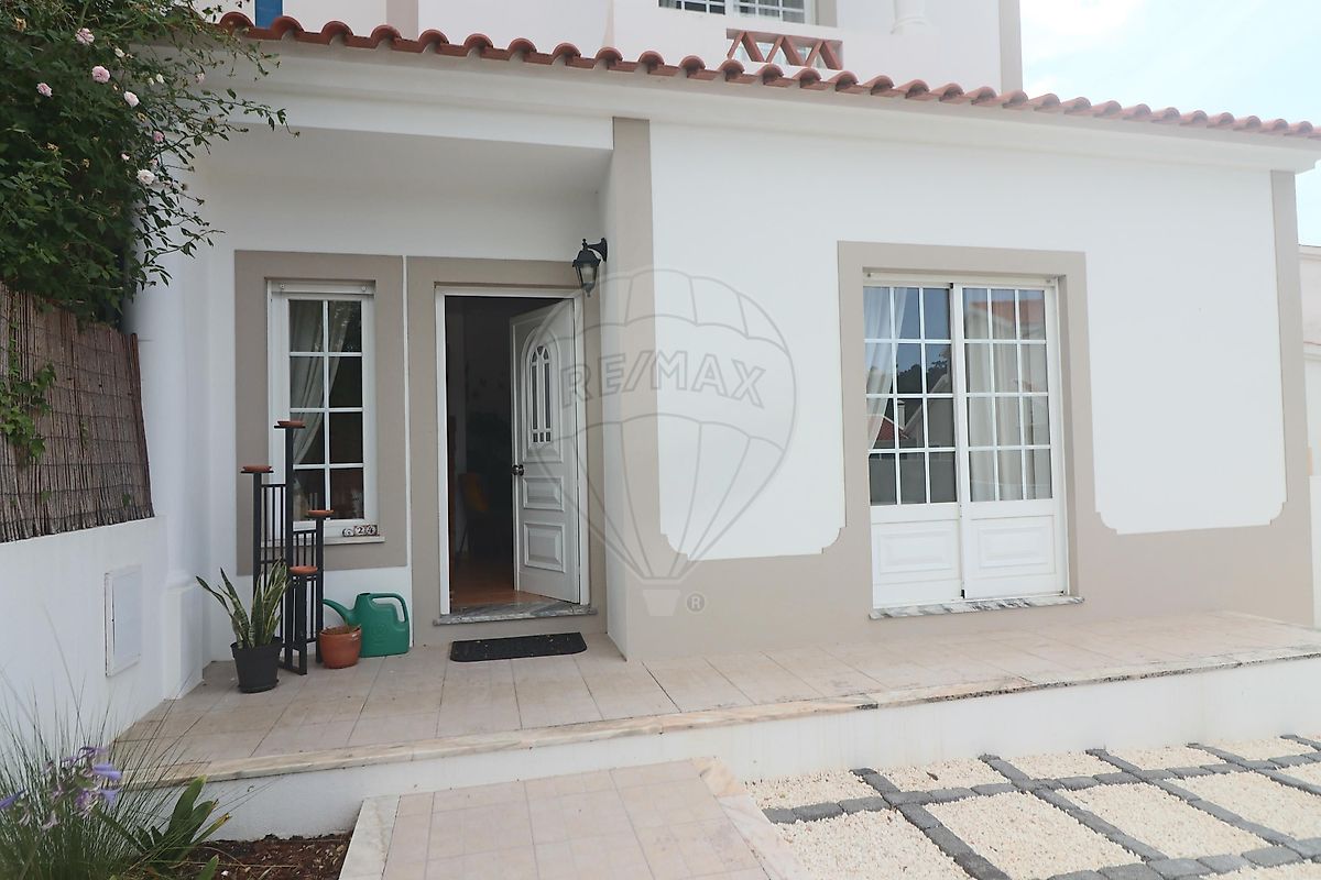 Apartamento T3 à venda em Óbidos